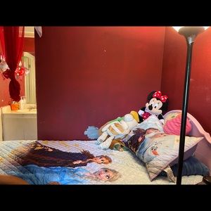 Meet your Posher, Esperanza